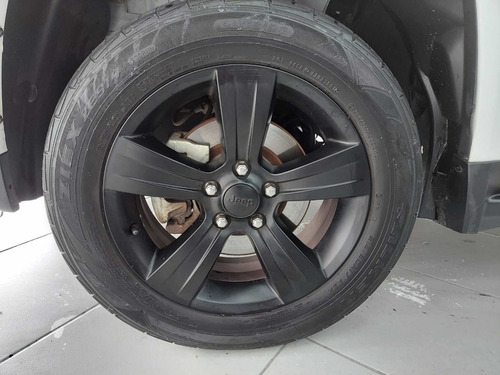 Imagem 17 de 18 de Jeep Compass 2015 2.0 Sport Aut. 5p