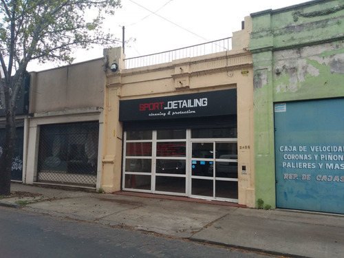 Imagen 2 de 14 de Local Comercial - San Martin 2400