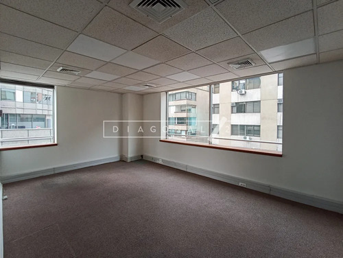 Oficina En Arriendo En Barrio El Golf