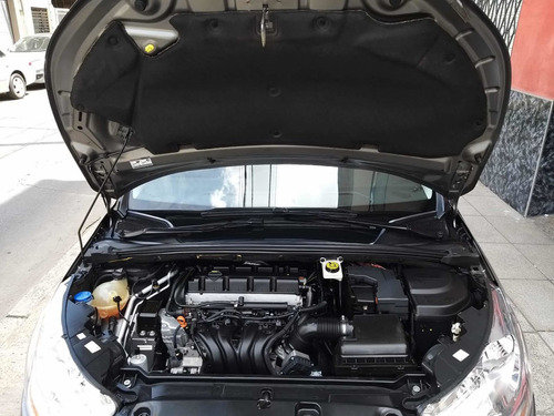 Imagen 10 de 11 de Citroën C4 Lounge 2015 2.0 Origine Am16