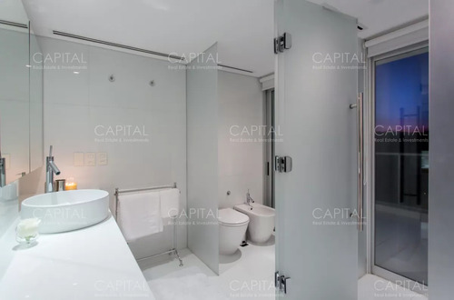 Espectacular Penthouse Duplex Mythos Ubicado En La Parada 31 Playa Brava.