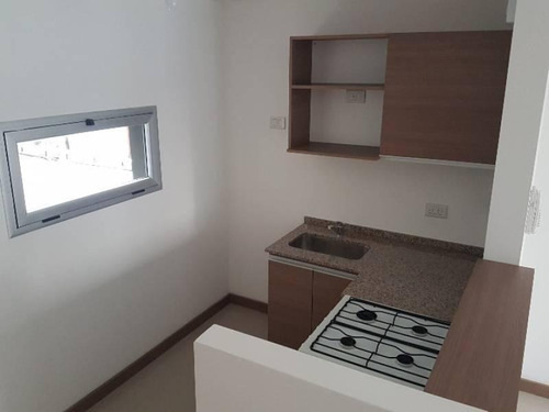 Imagen 20 de 30 de Monoambiente/oficina Con Balcon Sobre Jb Justo Y Vera Apto Profesional
