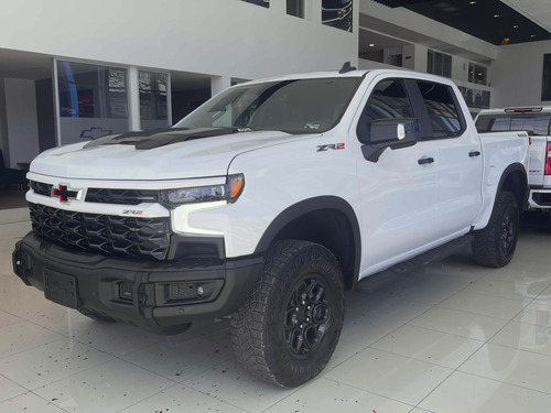 Chevrolet Cheyenne 6.2 Doble Cab Zr2 Bison 4X4 At