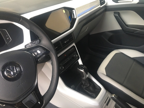 Imagen 18 de 19 de Volkswagen T-cross Highline 200tsi Nd