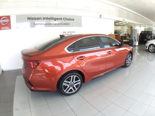 Imagen 8 de 15 de Kia Forte 4 Puertas