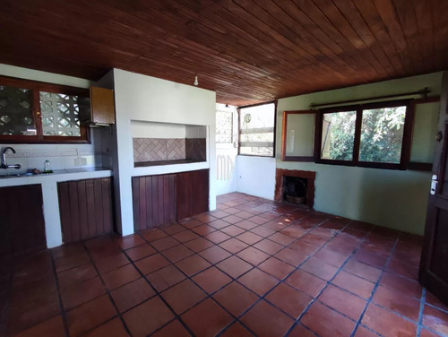 Casa Encantadora En Venta En El Chorro, Manantiales: Tu Refugio En La Naturaleza Y El Lujo.ref: 7286