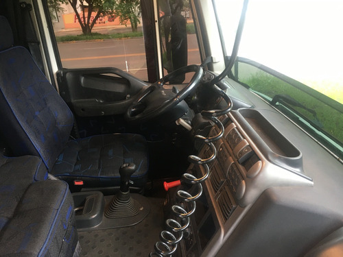 Iveco Stralis 410 (6x4) Bug Leve