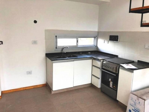 Imagen 7 de 22 de En Venta. Depto 2 Amb + Entrepiso, Terraza Y 2 Aires Acond.