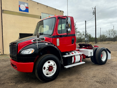 Tracto Camión Freightliner M2106 Cummins Isl 2016 Gm108700