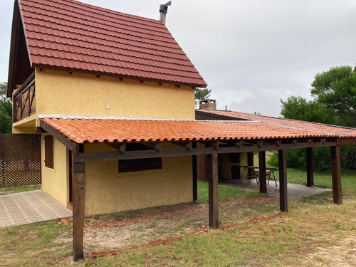 Cabaña Luminosa En Ubicación Privilegiada