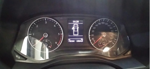 Imagen 19 de 25 de Volkswagen Amarok 2.0 Tdi 180cv Confortline 4x2