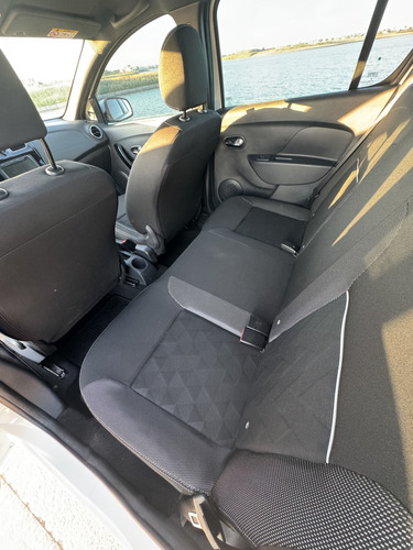 Renault Sandero 1.6 16v Zen