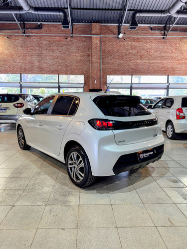 Peugeot 208 1.6l Feline Tiptronic