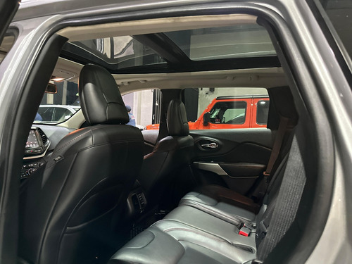 Jeep Cherokee 3.3l Trailhawk At