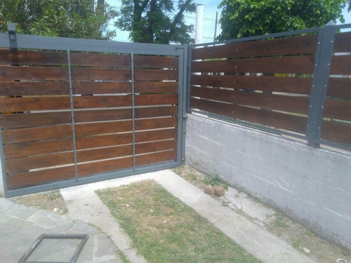 Imagen 2 de 10 de Cerramiento Hierro Madera Portones