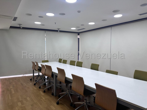 Amplia Oficina En Alquiler, Urb. El Rosal Torre Kpmg.