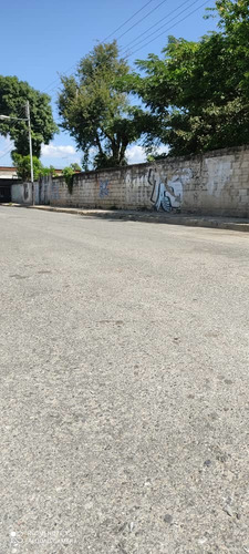 Imagen 4 de 11 de Venta Terreno En Centro De Palo Negro Ocumarito Edo Aragua.