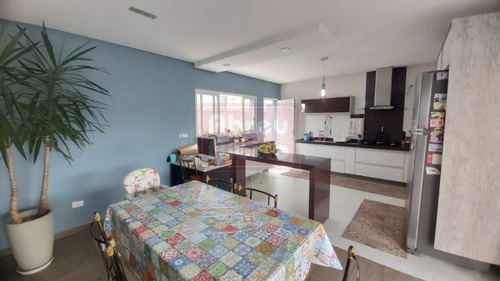 Imagem 2 de 30 de Casa Em Condominio - Arua Brisas - Mogi Das Cruzes - 4 Dormitorios ( 3 Suites) Com 4 Vagas, 360 M, De Area Construida. - 1111