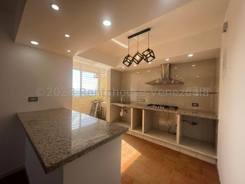 Imagen 7 de 26 de Apartamento En Venta Urb El Centro, Maracay 23-19254 Hc