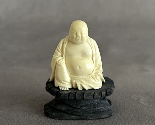 Magnifica Talla Representando A Buda En Noble Material
