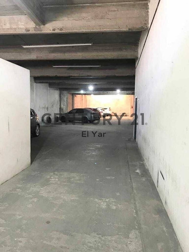 Imagen 3 de 4 de Venta Galpon Sobre Avenida Comercial