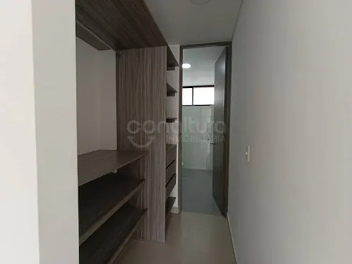 Apartamento En Arriendo Laureles 472-7213