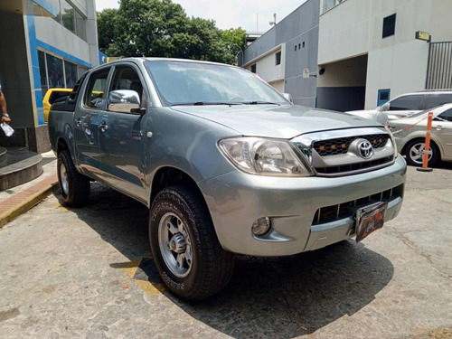 Toyota Hilux 2.7