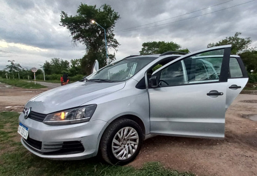 Volkswagen Suran 1.6 Comfortline 101cv