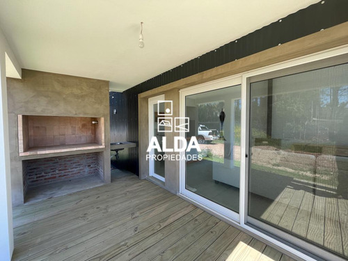 Casa Punta Colorada Piriápolis 2 Dorms Venta Ca501392
