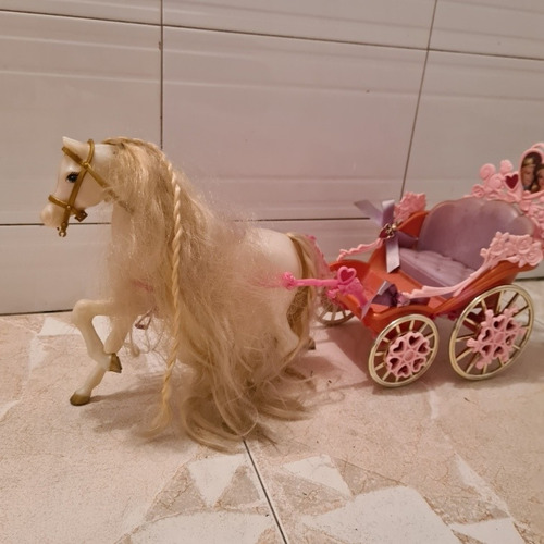 Carruaje Con Caballo Barbie Rapunzel  Matell Original