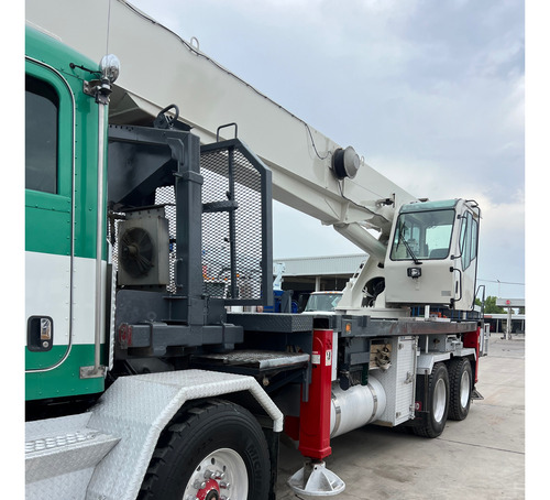 Titan Peterbilt Grua Terex 35 Toneladas 2008