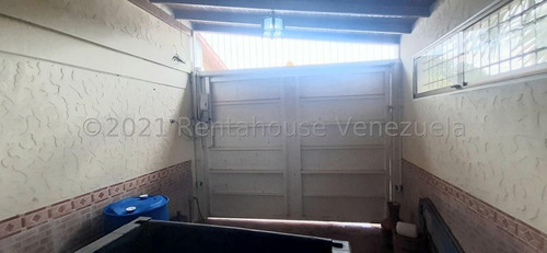 Imagen 23 de 30 de Casa Quinta En Venta En Urbanismo Privado De Quibor 0.4.2.4.5.9.3.7.5.4.2/ Cuenta Con Piscina, Vigilancia Las 24 Horas Del Dia, Cancha Deportiva, Caney