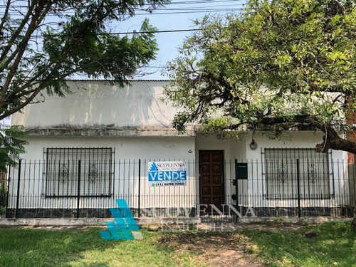 Casa En Venta En Centro De Los Cardales