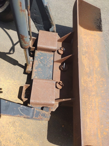 Imagem 6 de 8 de Trator Massey-ferguson 95x Ano 1974 C/ Equip Tipo Concha