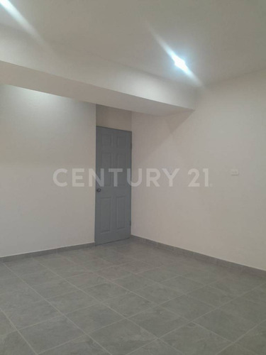 -se Vende Casa En Col. Tierra Nueva En Cd. Cuauhtemoc, Chih
