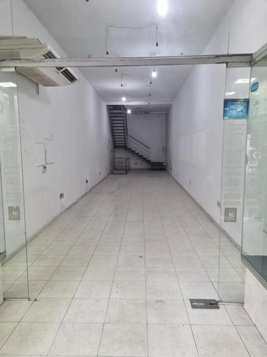 Imagen 4 de 13 de En Alquiler Gran Local Comercial De 360 Metros En El Centro