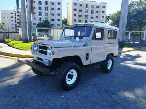 Imagen 1 de 17 de Nissan Patrol 1969 V6 4x4 Sincrónico