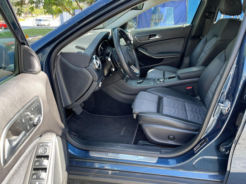 Imagem 9 de 16 de Mercedes-benz Classe Gla 1.6 Style Turbo Flex 5p