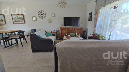 Casa En Claros Del Bosque 4 Dormitorios! Central Excelente Ubicacion!