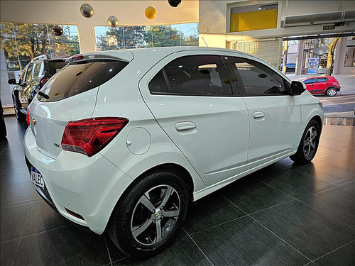 Chevrolet Onix 1.4 Mpfi Ltz 8v