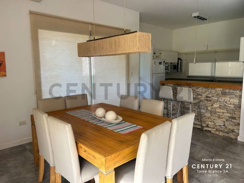 Casa En Venta - Barrio La Herradura - Pinamar
