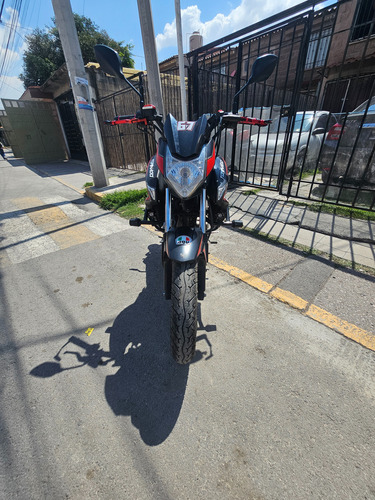 Todo Pagado, 15,000 Km Y Contando, Slider