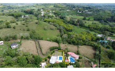 Lote y casalote en venta