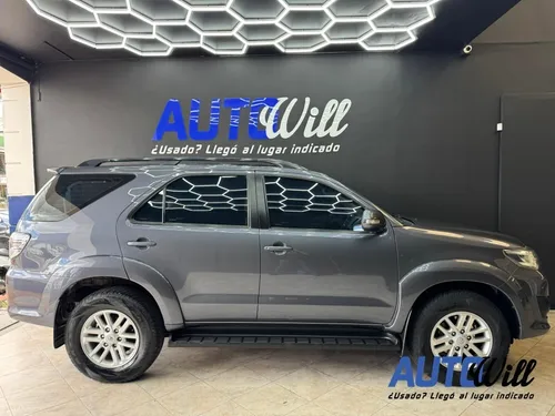 Toyota Fortuner Sr5 At 2700cc Aa 4x2 7psj