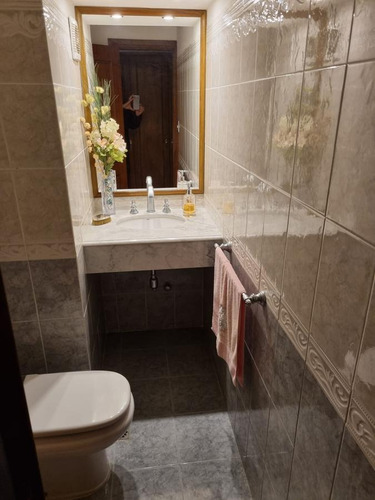 Imagen 8 de 27 de Rambla De Puerto De Buceo, Piso Alto Reciclado, 149 Mts. Cuadrados, Garage X2 Y Piscina!!