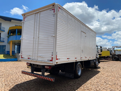 Volvo Vm 270 4x2 Cabine Leito Com Bau