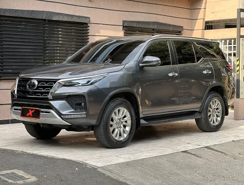 Toyota Fortuner Srv 2.4 Diesel 2022