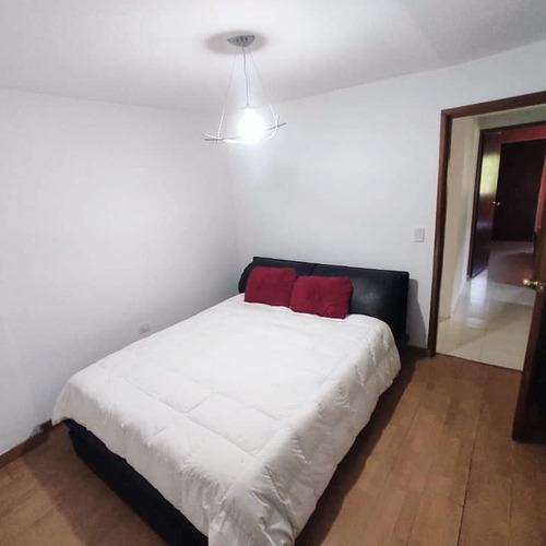 Imagen 9 de 12 de Apto. En Alquiler Urb. La Trigaleña Valencia 0412-8887550