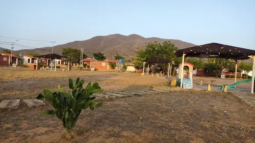 Casa Familiar En La Guardia