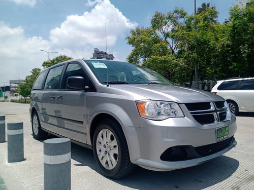 Imagen 3 de 15 de Dodge Caravan Se T/a Modelo 2017